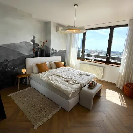 Apartment Panorama View Design In Old Town - Free Parking