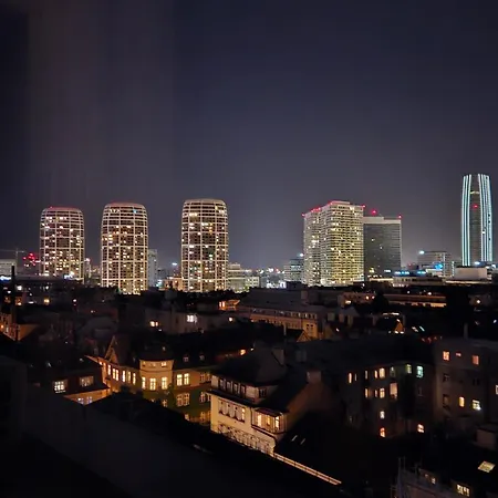 Panorama View Design Apts In Old Town - Free Parking