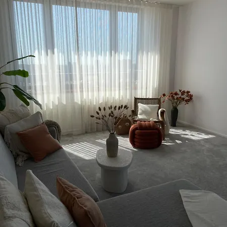 Apartment Panorama View Design In Old Town - Free Parking