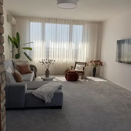 Panorama View Design In Old Town - Free Parking *