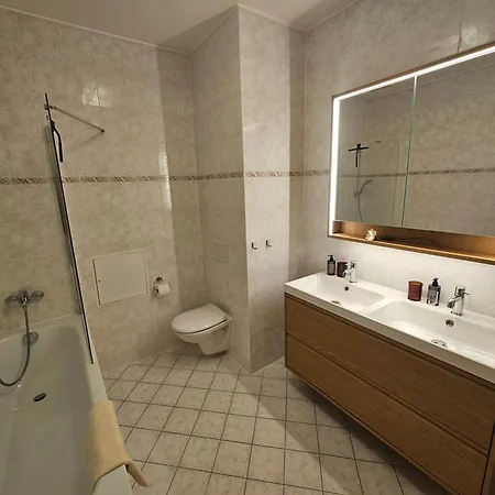 Panorama View Design Apts In Old Town - Free Parking Appartement *