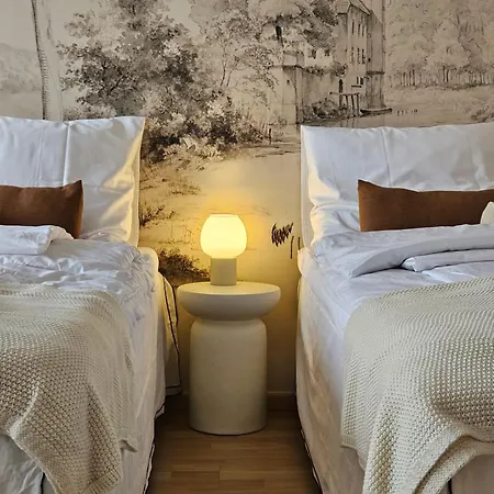 Panorama View Design Apts In Old Town - Free Parking *