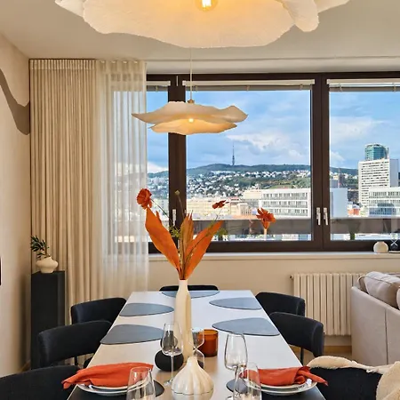 Appartement Panorama View Design Apts In Old Town - Free Parking *