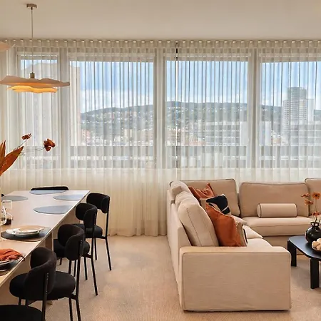 Panorama View Design Apts In Old Town - Free Parking