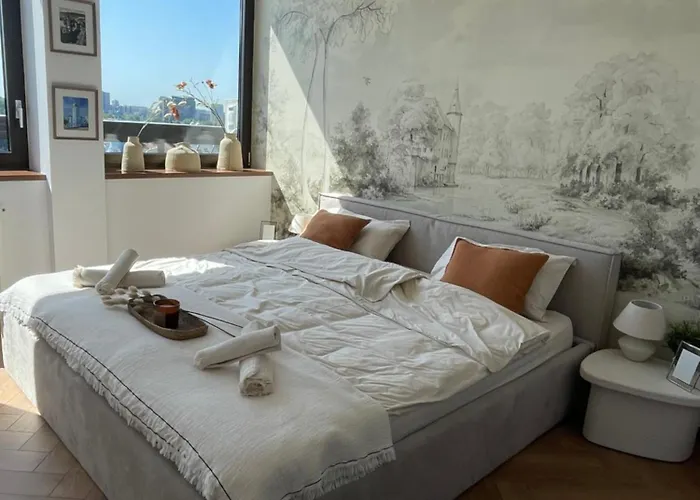 Panorama View Design Apts In Old Town - Free Parking