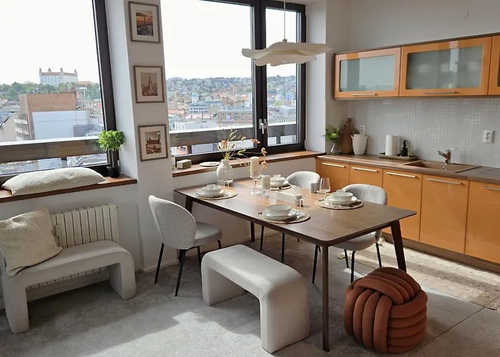 Panorama View Design Apts In Old Town - Free Parking Appartement *