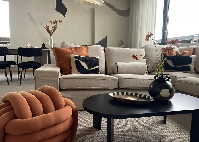 Panorama View Design Apts In Old Town - Free Parking