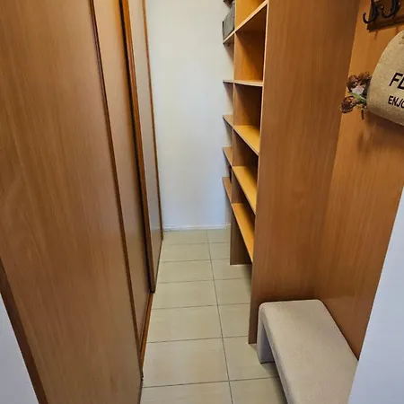 Panorama View Design Apts In Old Town - Free Parking *