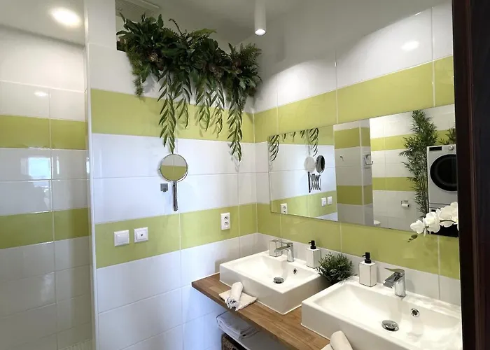 Panorama View Design Apts In Old Town - Free Parking Bratislava