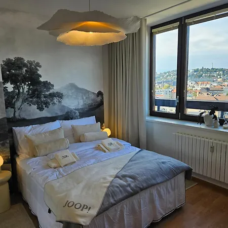 Panorama View Design Apts In Old Town - Free Parking *