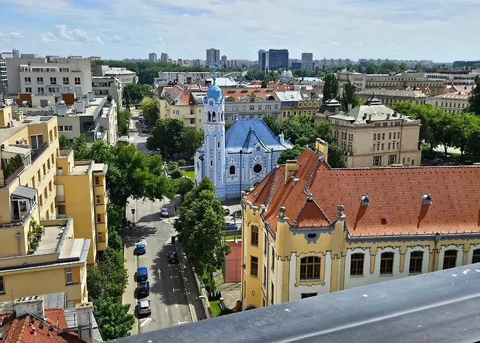 Апартаменты Panorama View Design Apts In Old Town - Free Parking *