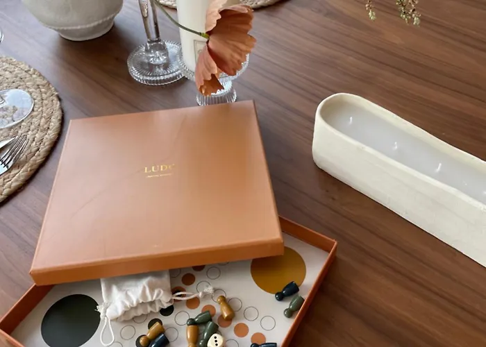 Panorama View Design Apts In Old Town - Free Parking *