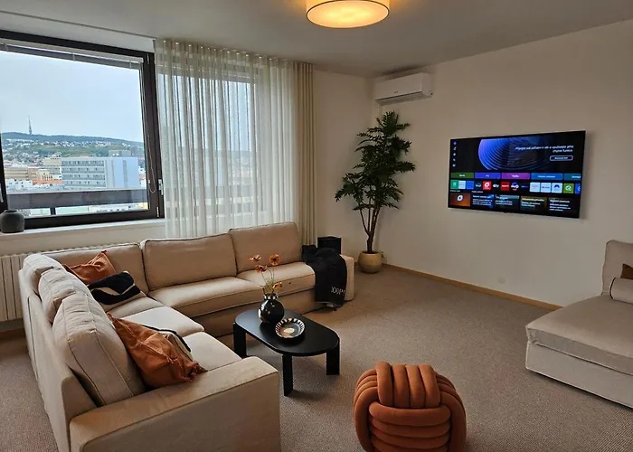 Апартаменты Panorama View Design Apts In Old Town - Free Parking Братислава